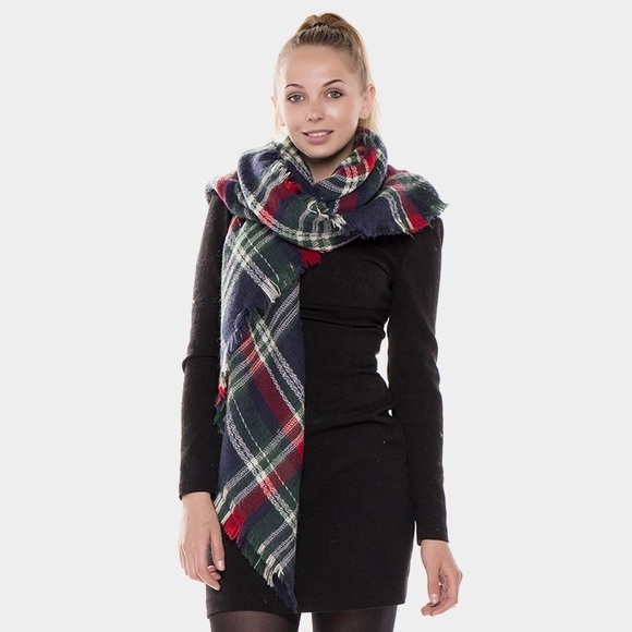 Color plaid blanket scarf - Picture 2 of 3